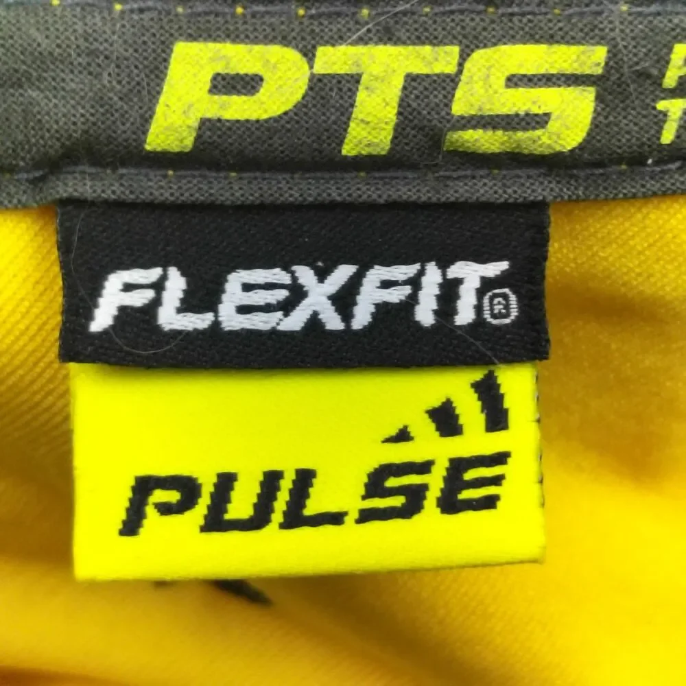 Richardson PTS 20 Flexfit Hat Men's LG-XL Yellow Navy Blue Fitted Cap